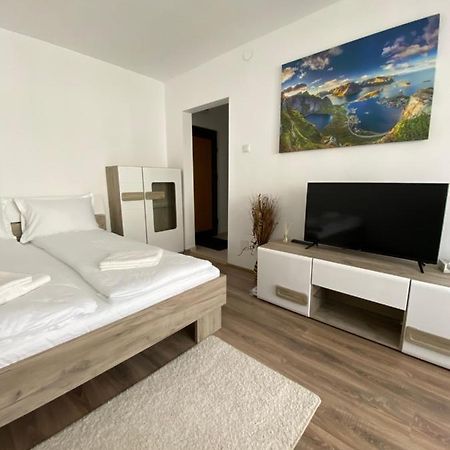 Focus Home Next Миеркуря Чук Екстериор снимка